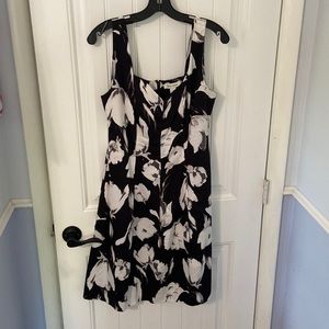 White House Black House size 8 dress